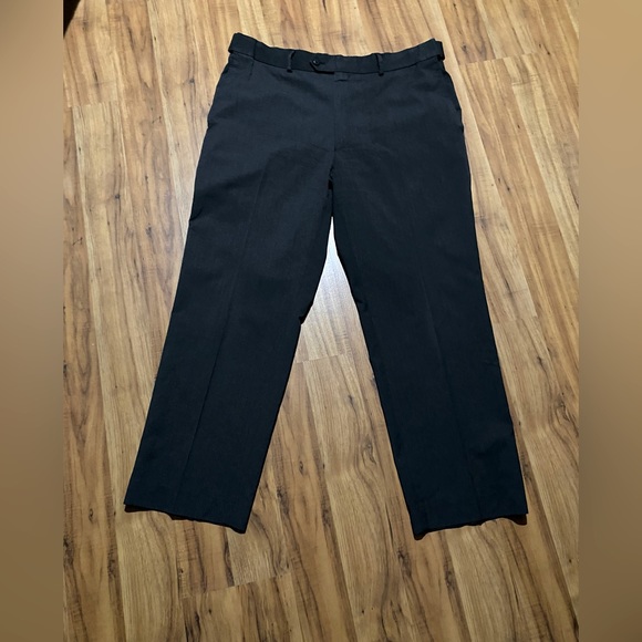 Stafford Men’s Year Round Classic Fit Dress Pants 38 X 30 - Picture 5 of 13